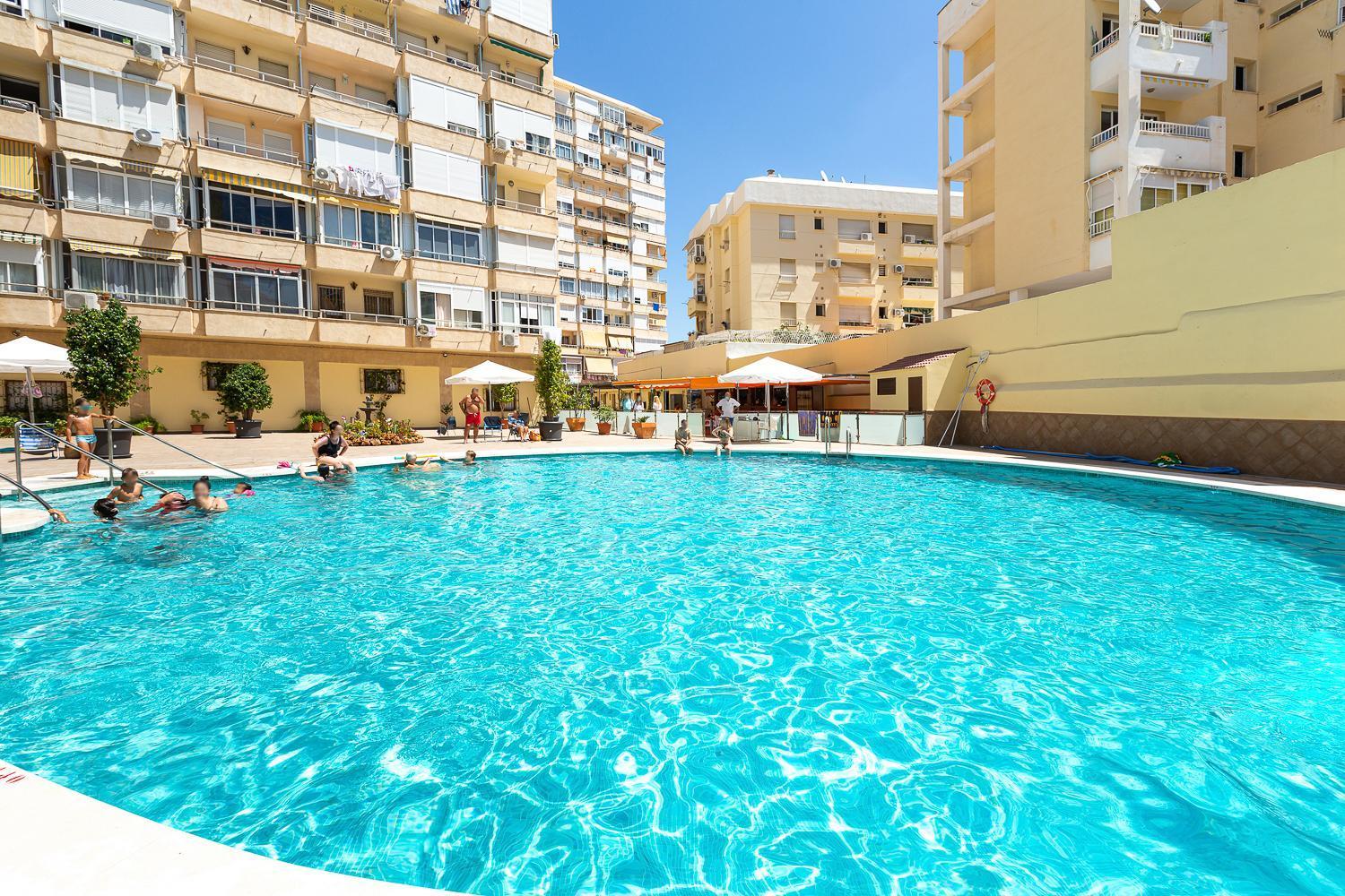 Ver952 - Vistas Mar Y Piscina, Wifi, Playa 600 Metros, Centro 150 Metros Torremolinos Buitenkant foto